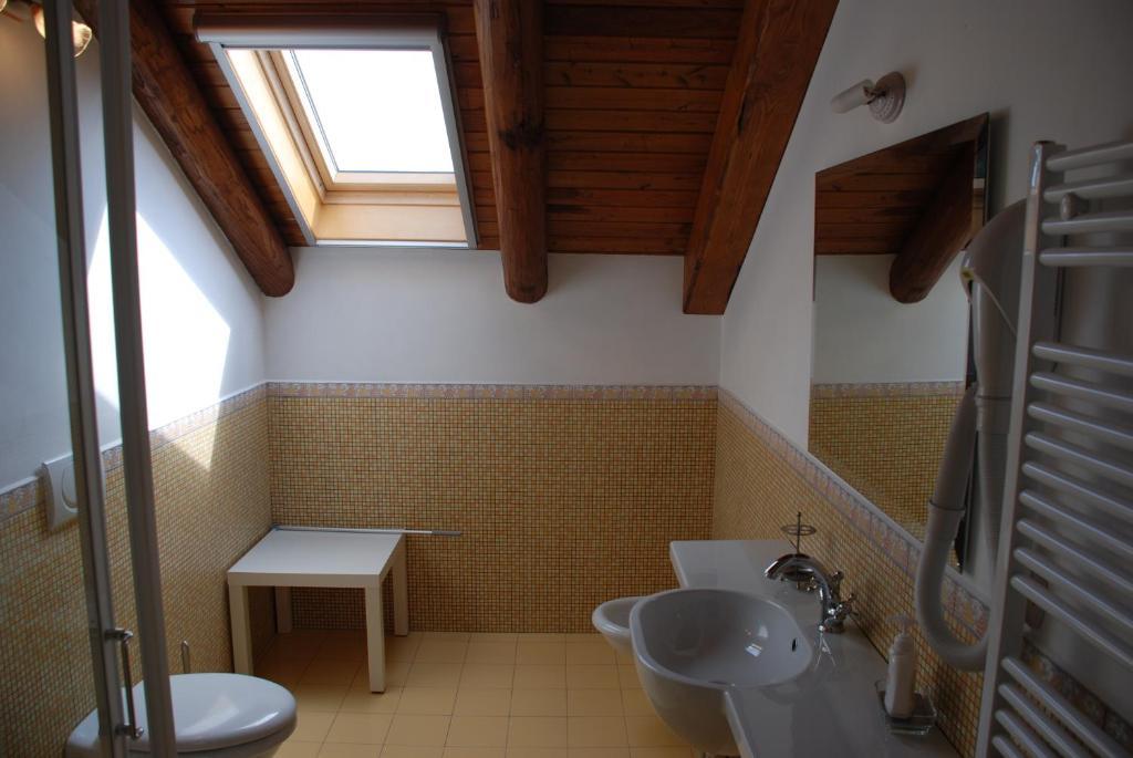 B&B Beata Solitudo อาเจโรลา ห้อง รูปภาพ