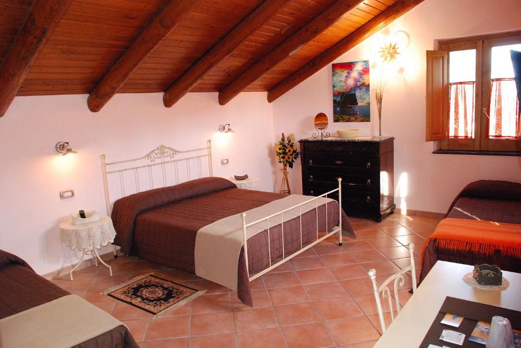 B&B Beata Solitudo อาเจโรลา ห้อง รูปภาพ