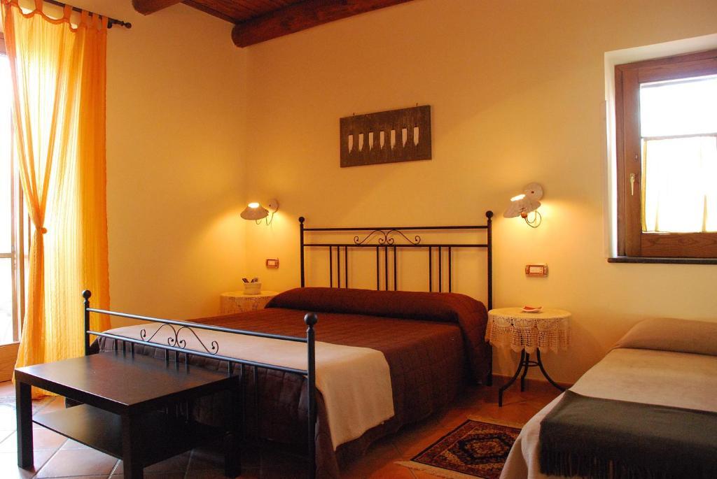 B&B Beata Solitudo อาเจโรลา ห้อง รูปภาพ