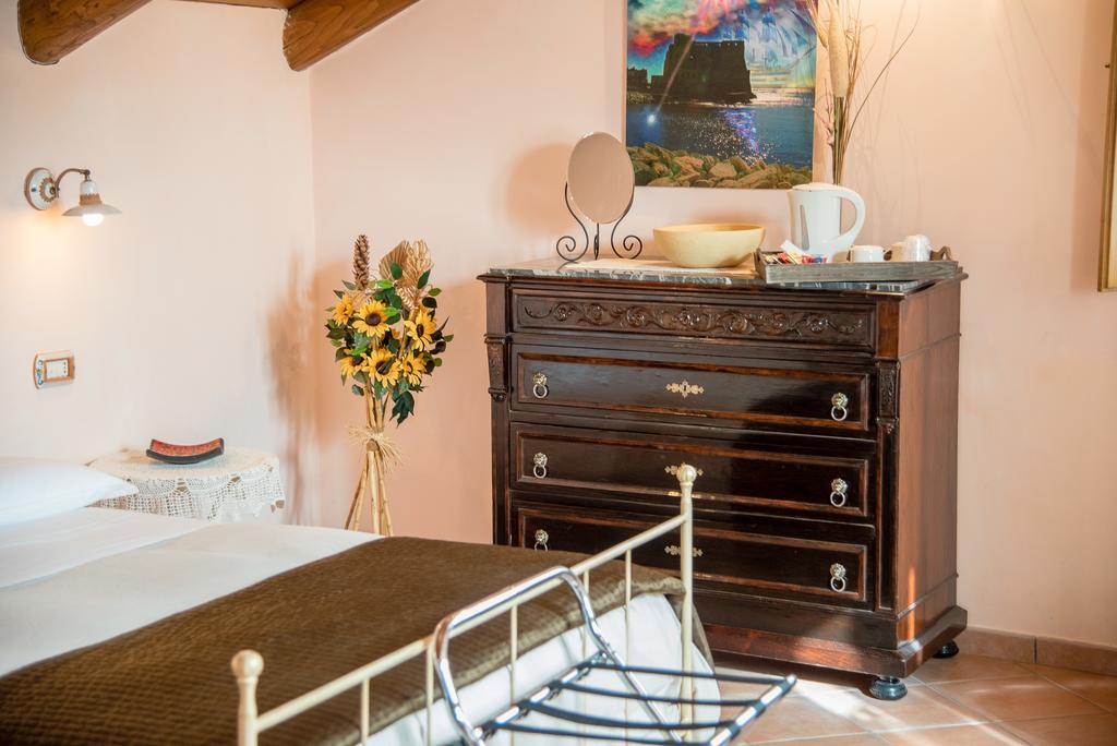 B&B Beata Solitudo อาเจโรลา ภายนอก รูปภาพ