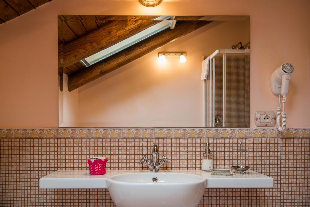 B&B Beata Solitudo อาเจโรลา ภายนอก รูปภาพ